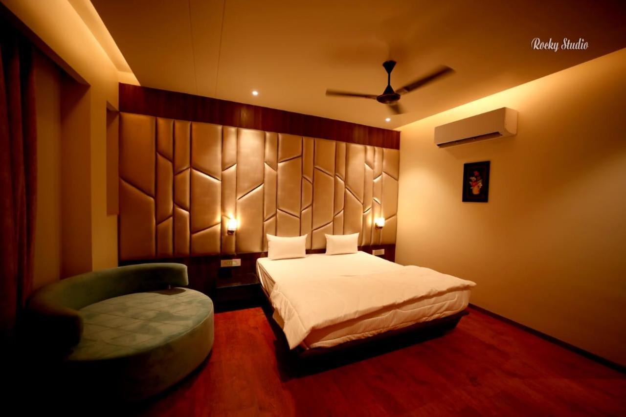The Imperial Prime Clarks Inn Suites, Bhilwara Exterior photo