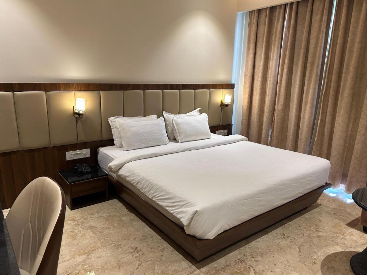 The Imperial Prime Clarks Inn Suites, Bhilwara Exterior photo