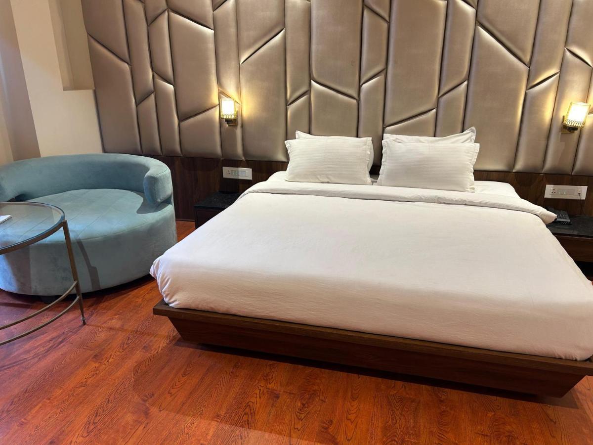 The Imperial Prime Clarks Inn Suites, Bhilwara Exterior photo